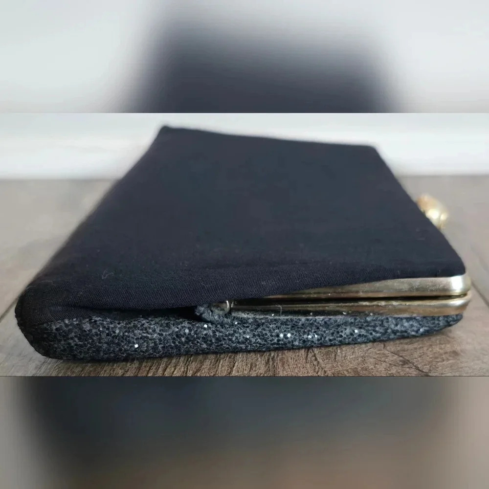 Beautiful Vintage Sparkly Black Glitter Clutch Purse Wristlet - Picture 6 of 7